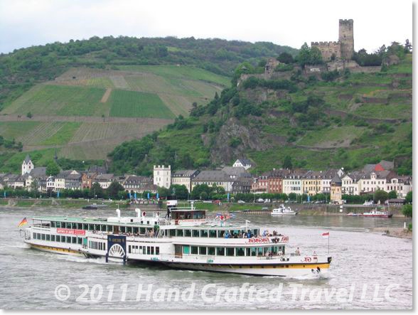 d-rhine-boat-with-castle.jpg