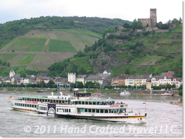 d-rhine-boat-with-castle.jpg